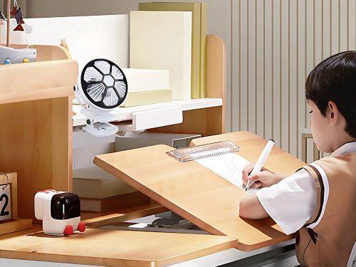 Ventilátor 3 Sebességfokozattal és Világítással – Hordozható, USB-C Töltés