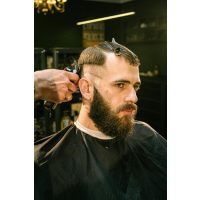 Hajvágó, szakállvágó